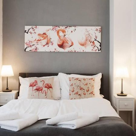 City Apartment Near Shooping Center, 6 Guests Berlino Esterno foto