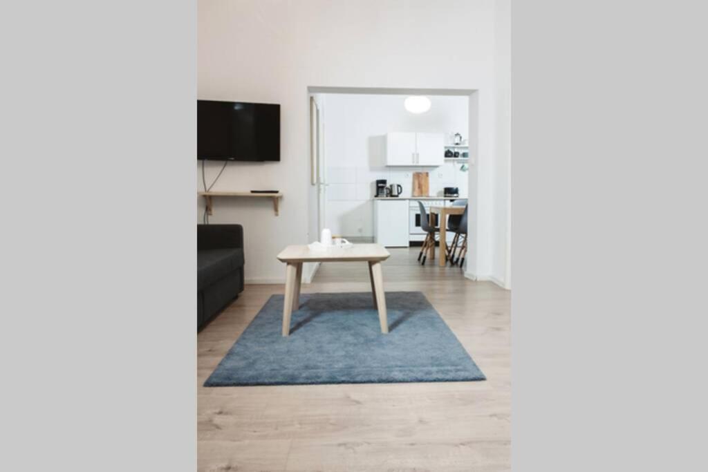 City Apartment Near Shooping Center, 6 Guests Berlino Esterno foto