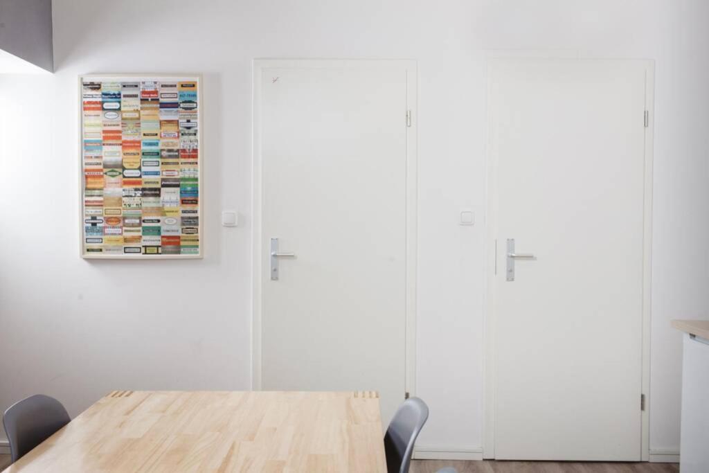 City Apartment Near Shooping Center, 6 Guests Berlino Esterno foto